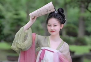 在爱情中有心计的女人面相特征分析