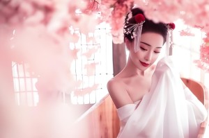 女人颧骨高的人面相好吗