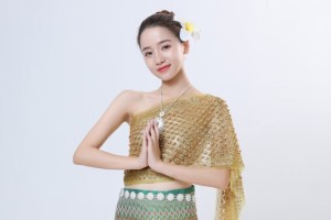 桃花运特别旺的女人面相特征分析