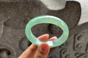 哪些属相不可以戴玉