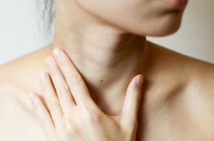 女人脖子上命苦的痣代表什么