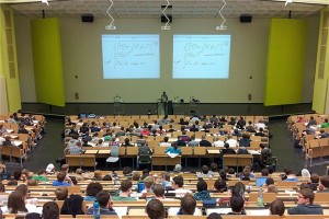 梦见大学校园是什么意思？