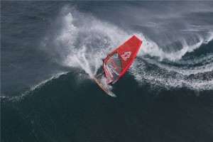 梦见浪潮是什么意思？