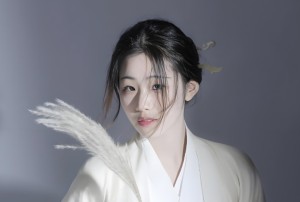 职场得意情场失意的女人面相特征分析