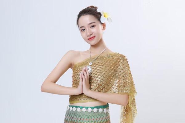 桃花运特别旺的女人面相