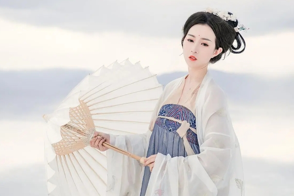 啥面相的女人能够母凭子贵