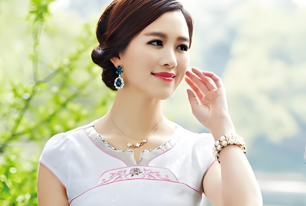 破坏婚姻的女人面相