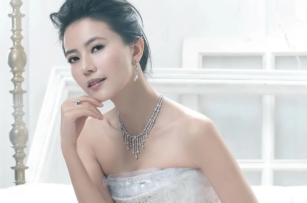 桃花眼如何区分